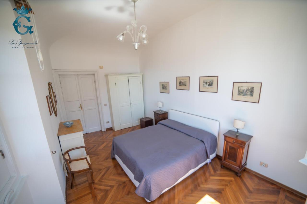 La Spagnuola - Villa Cinquecentesca Sul Mare Con Parco Privato Savona Eksteriør billede